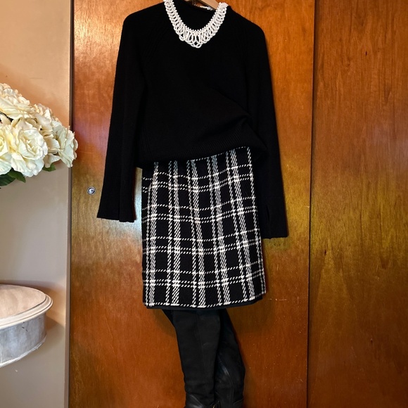 Vintage Wool Blend Black and White Plaid Skirt - Picture 5 of 9